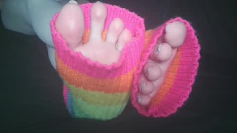 Viv West online show from 25, 2, 2025