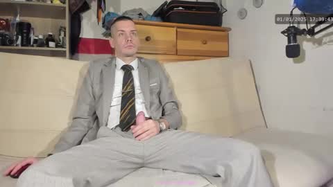 Snapshot of telepaticman chatting on 1, 1, 2025 Virg Lszl online show from 1, 1, 2025