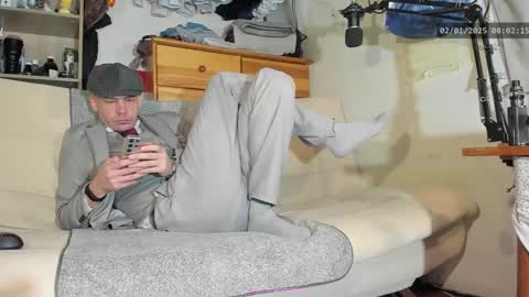 Snapshot of telepaticman chatting on 2, 1, 2025 Virg Lszl online show from 2, 1, 2025