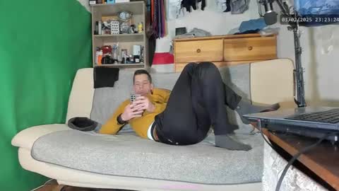 Snapshot of telepaticman chatting on 3, 2, 2025 Virg Lszl online show from 3, 2, 2025