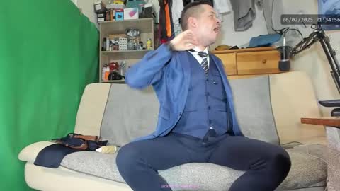 Snapshot of telepaticman chatting on 6, 2, 2025 Virg Lszl online show from 6, 2, 2025