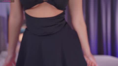 Snapshot of telladreamer_ chatting on 12, 10, 2025 Tella online show from 12, 10, 2025