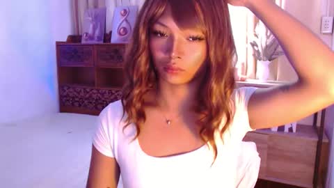 Snapshot of temptation_ashley chatting on 21, 5, 2026 temptation_ashley online show from 21, 5, 2026