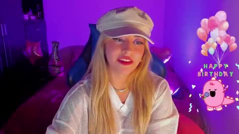 Snapshot of temptationsweet__ chatting on 7, 5, 2026 Sara online show from 7, 5, 2026