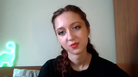 Snapshot of temptingvision chatting on 5, 3, 2025 temptingvision online show from 5, 3, 2025