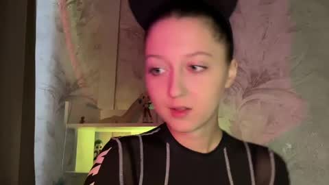 temptingvision online show from 15, 4, 2026