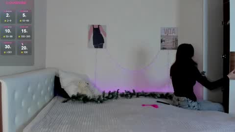 Snapshot of tender_babyy chatting on 31, 12, 2024 Sexy girl Li online show from 31, 12, 2024