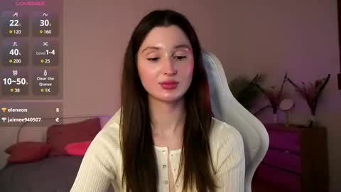 Snapshot of tender_babyy chatting on 9, 3, 2025 Sexy girl Li online show from 9, 3, 2025