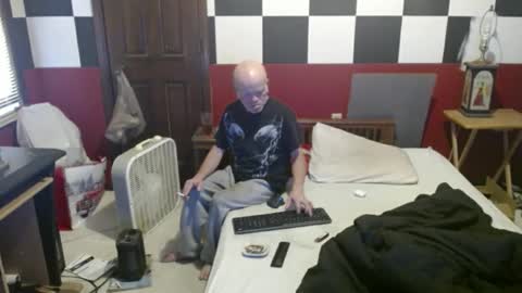 Snapshot of terdy2366 chatting on 4, 2, 2025 terdy2366 online show from 4, 2, 2025