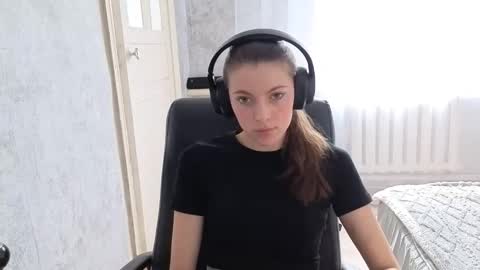 Anny Simpson online show from 17, 9, 2025