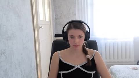 Anny Simpson online show from 17, 10, 2025