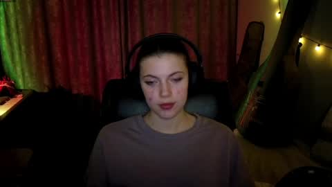 Anny Simpson online show from 6, 4, 2026