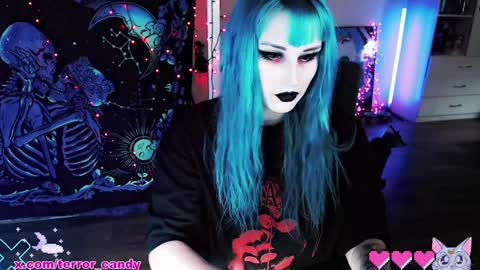 Snapshot of terror_candy chatting on 25, 1, 2025 CRY BABY online show from 25, 1, 2025