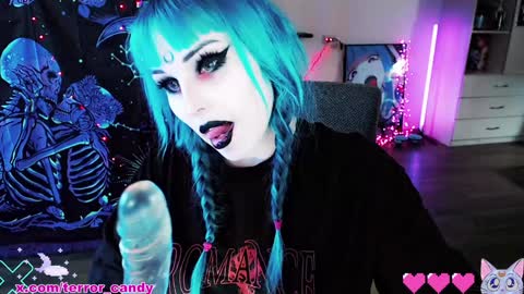Snapshot of terror_candy chatting on 25, 1, 2025 CRY BABY online show from 25, 1, 2025