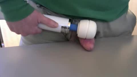 Test the Chat online show from 5, 12, 2025