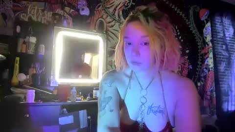 TEXASGIRLLLL online show from 11, 9, 2025