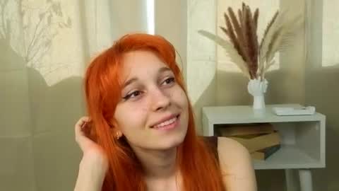 Snapshot of tgirlfoxy chatting on 10, 6, 2026 Foxy Zuccinni Roxy Little online show from 10, 6, 2026