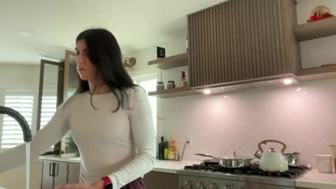 babygirlmami online show from 11, 4, 2026