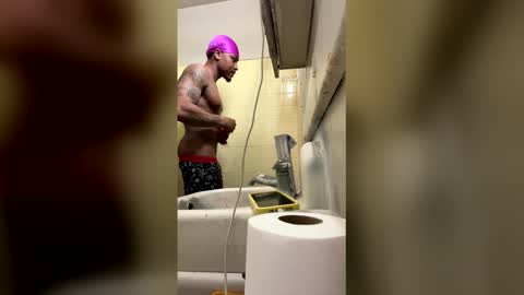 Snapshot of tguns4200 chatting on 2, 3, 2026 tguns4200 online show from 2, 3, 2026