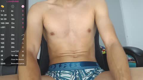 Snapshot of th_russ chatting on 7, 3, 2025 INSTAGRAM Th1rss online show from 7, 3, 2025