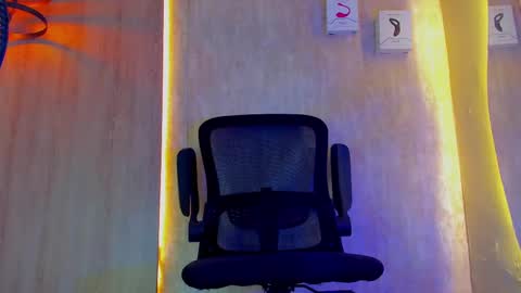 thaddeus king online show from 12, 2, 2025