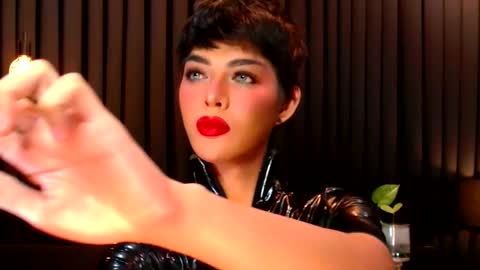 Thalia Saint online show from 30, 1, 2025