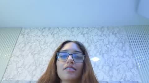 Snapshot of thaliavegas chatting on 29, 5, 2026 Thalia online show from 29, 5, 2026