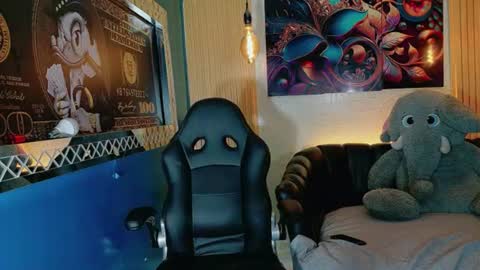 thamara_roberts online show from 18, 7, 2026
