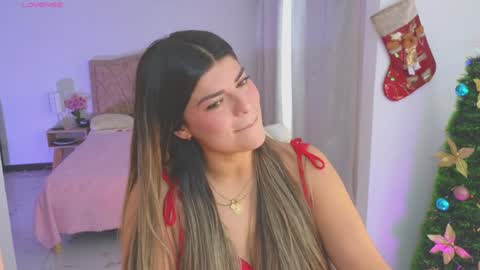 Snapshot of thamy_stark chatting on 13, 12, 2024 Thamara online show from 13, 12, 2024