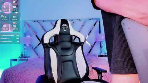 thanier_18 online show from 11, 3, 2026