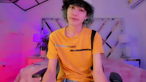 thanier_18 online show from 13, 4, 2026