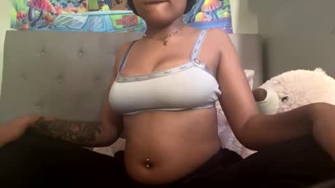 thatgirlkanea online show from 9, 10, 2025
