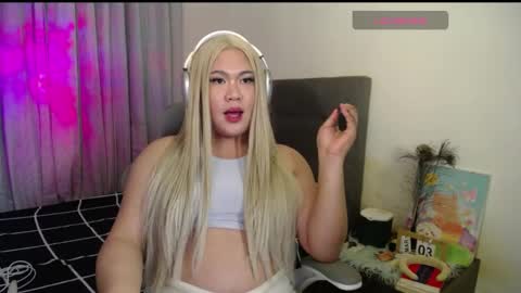 Snapshot of thatgirloctavia chatting on 3, 3, 2025 NOEY online show from 3, 3, 2025