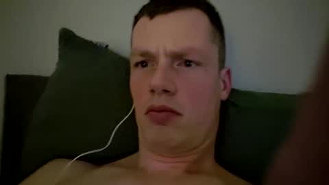 Snapshot of the___rocky200 chatting on 12, 11, 2025 Dennis online show from 12, 11, 2025