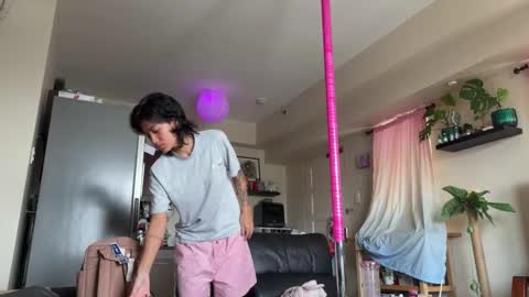 Snapshot of the_emmarouge chatting on 19, 9, 2025 the_emmarouge online show from 19, 9, 2025