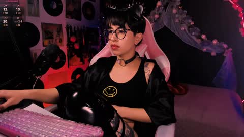 ...  ... online show from 22, 1, 2025