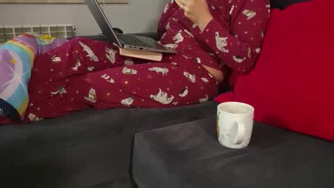 Stephan 34  Cassandra 25 online show from 1, 12, 2025