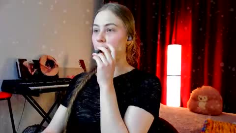 Ally    STREAMING ON TWITCH NOW Check my Twitter for updates online show from 3, 12, 2025