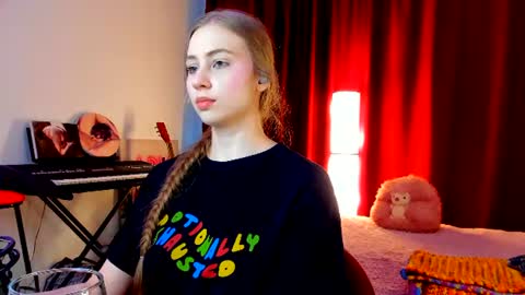 Snapshot of the_steel_magnolia_ chatting on 29, 6, 2026 Ally STREAMING ON TWITCH NOW Check my Twitter for updates online show from 29, 6, 2026