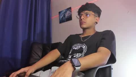 Snapshot of the_weed_guys chatting on 4, 2, 2025 Danny online show from 4, 2, 2025