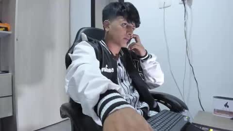 Snapshot of the_weed_guys chatting on 5, 10, 2025 Danny online show from 5, 10, 2025