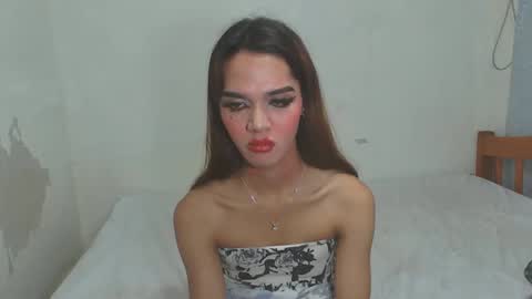 thea121698 online show from 20, 10, 2025