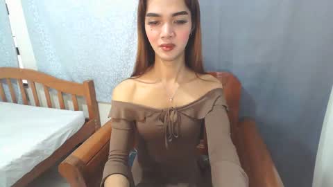 thea121698 online show from 31, 10, 2025