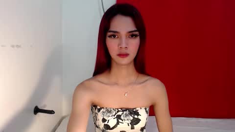 thea121698 online show from 2, 11, 2025