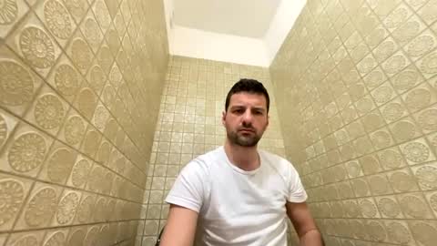 Snapshot of thebrokersenior chatting on 23, 2, 2025 thebrokersenior online show from 23, 2, 2025