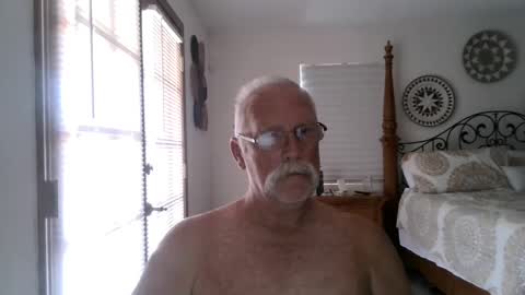 Snapshot of thecooltool_1 chatting on 11, 9, 2025 thecooltool_1 online show from 11, 9, 2025