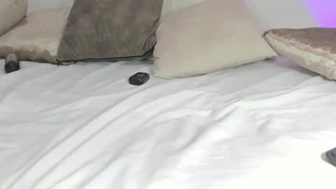 Snapshot of thedol1 chatting on 9, 3, 2025 Thedol1 online show from 9, 3, 2025