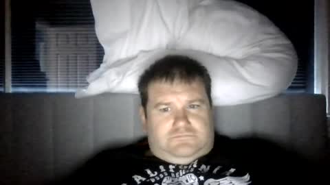 Snapshot of thedude20x chatting on 5, 8, 2026 thedude20x online show from 5, 8, 2026
