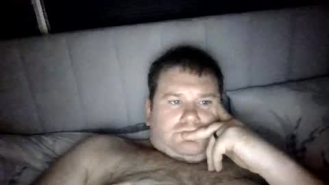 Snapshot of thedude20x chatting on 6, 8, 2026 thedude20x online show from 6, 8, 2026