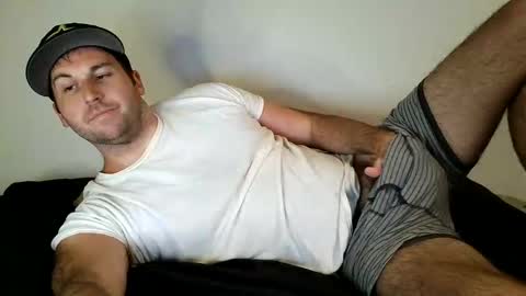 Snapshot of theetwohander chatting on 9, 6, 2026 Theetwohander online show from 9, 6, 2026